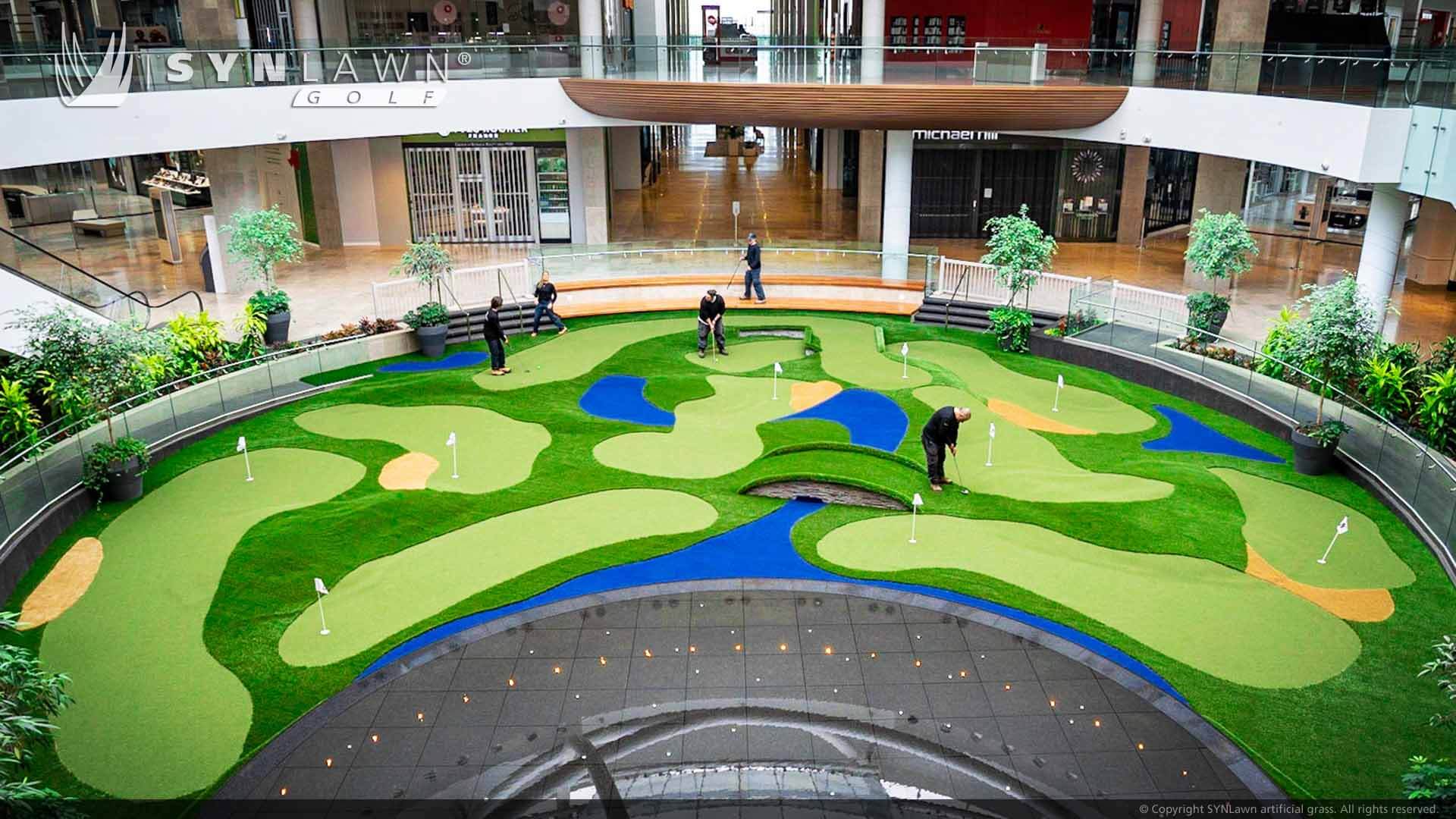 SYNLawn--mini-golf-course-at-shopping-mall SYNLawn--mini-golf-course-at-shopping-mall